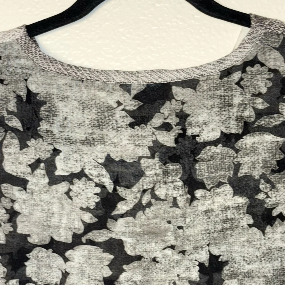 Cabi #3057 Tango Floral Drape Tank black,white,gray floral Woman's Size Medium - Picture 14 of 16